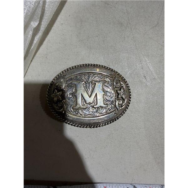 Belt buckle