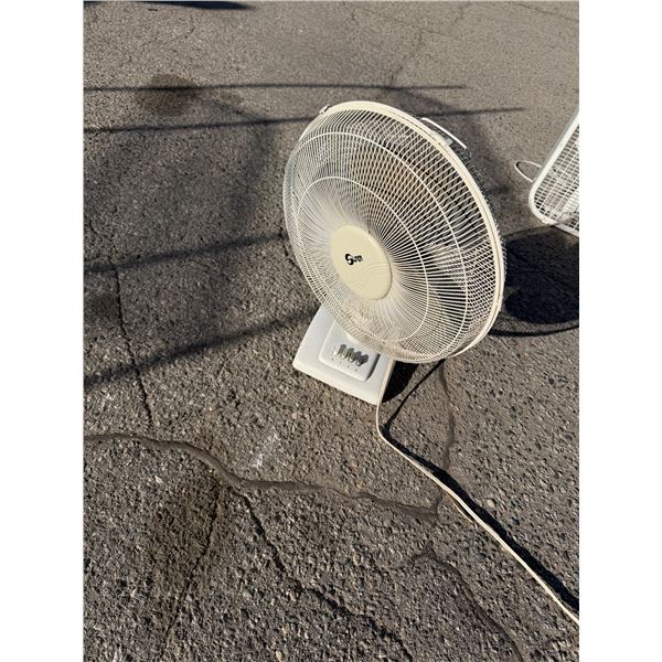 Table fan