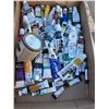 Image 1 : Assorted paints