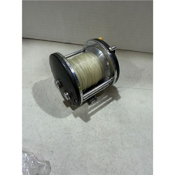 Fishing reel