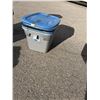 Image 1 : Bins