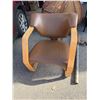 Image 2 : Armchair