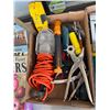 Image 1 : Work light and other tools