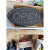Image 1 : Open sign