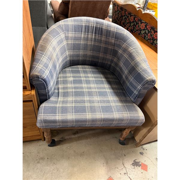 Antique accent chair