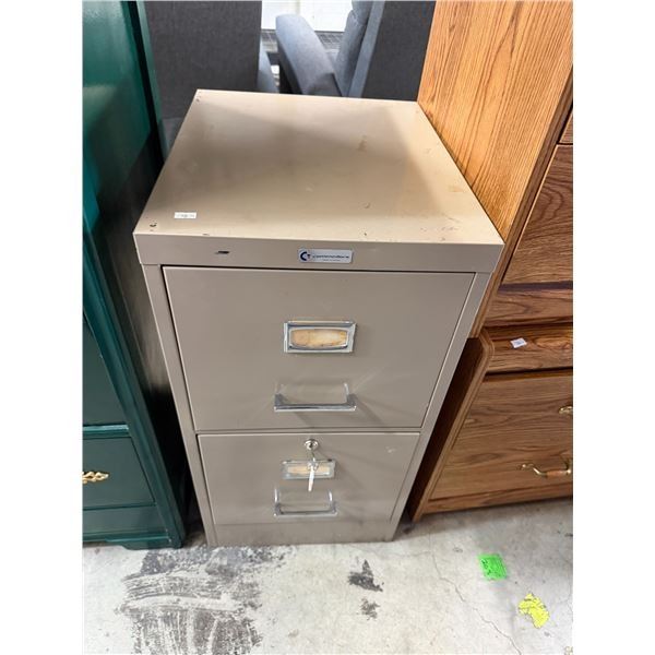 Filing cabinet with key