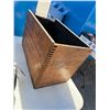 Image 1 : Vintage wood crate