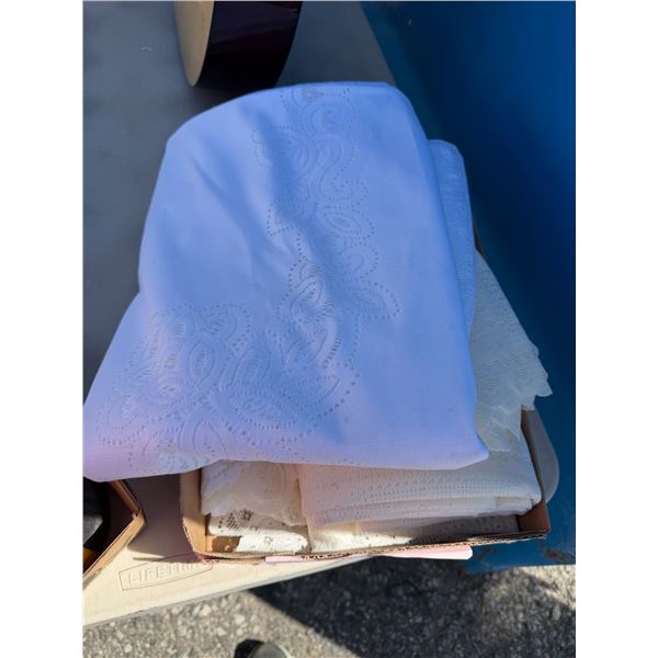 Lace table tablecloths