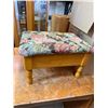 Image 1 : Foot Stool with Storage