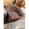 Image 1 : Antique chair