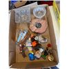Image 1 : Assorted collectibles