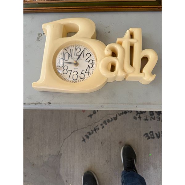 Quartz Gordon and SOSKIN Clock