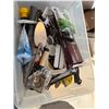 Image 1 : Assorted kitchen utensil