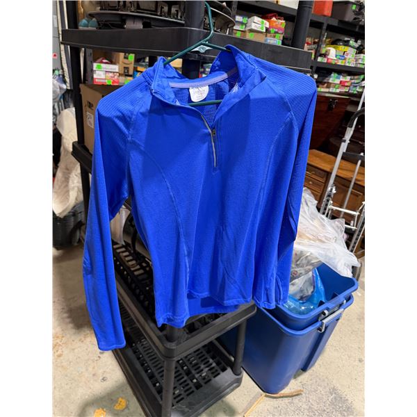 DANSKIN zip neck, top size medium