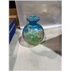 Image 1 : Small glass vase