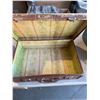 Image 2 : Vintage suitcase