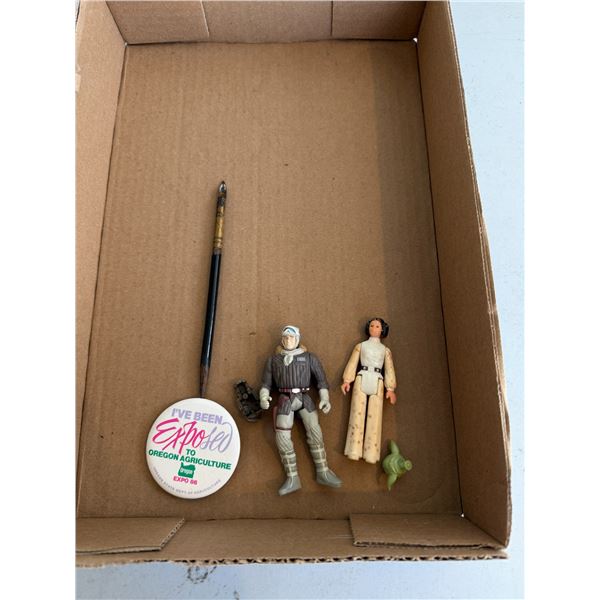 Star Wars figures and other items princess Leah and Luke Skywalker