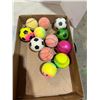Image 1 : Assorted ball balls