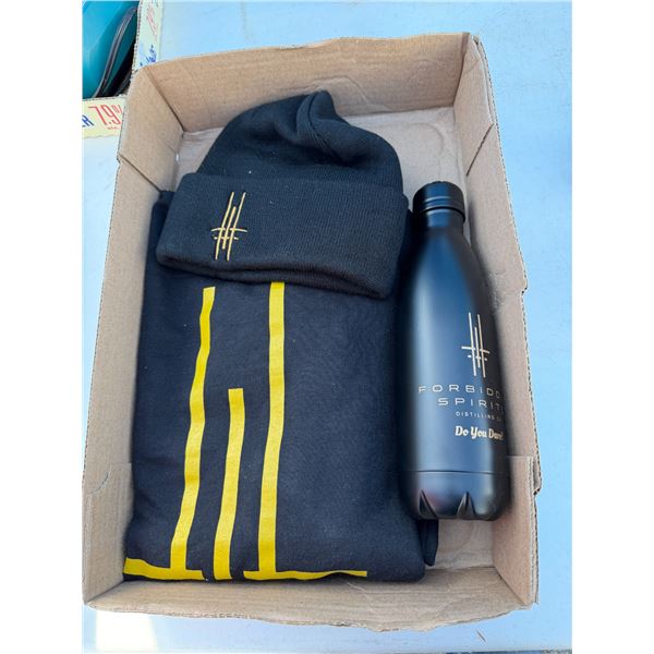 T-shirt, water bottle, and toque