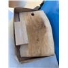 Image 1 : Wood cutting board and box