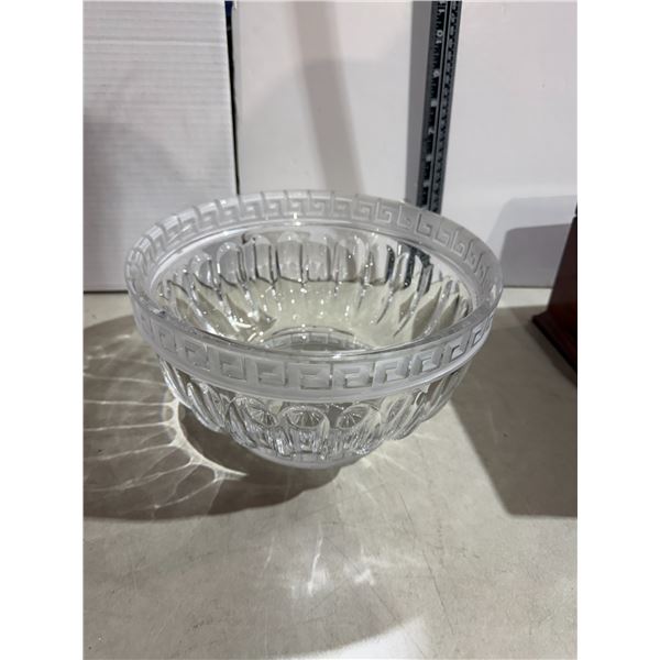 Glass bowl
