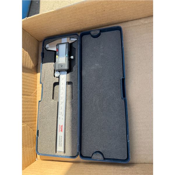 Digital caliper