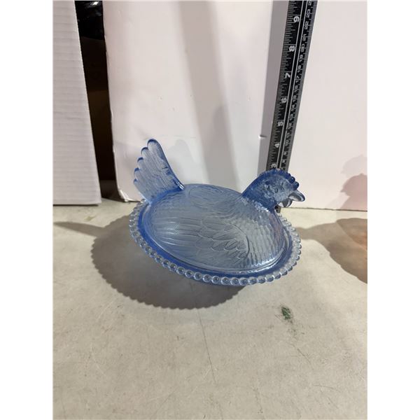 vintage Indiana Glass light blue "Hen on Nest