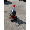 Image 1 : Cones, welding, mask, tire chains