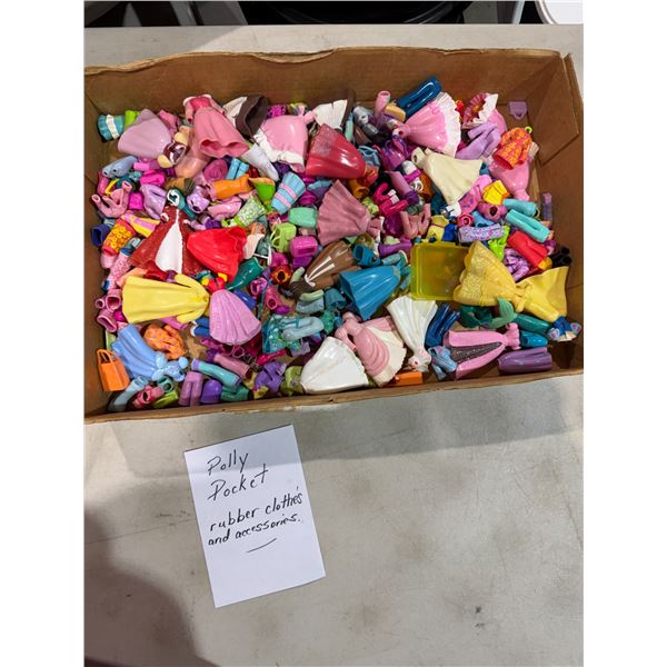Polly pocket rubber clothes and access
