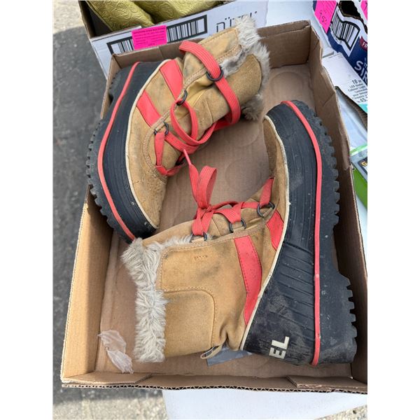 SOREL size 6