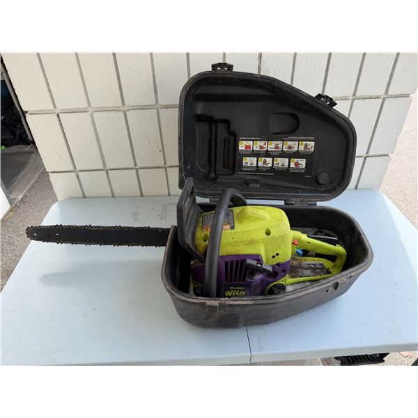 Poulan Wild Thing Chainsaw with case