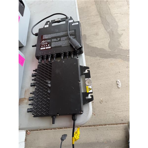 2 apsystems photovoltaic 3-phase grid connected solar microinverters. Untested