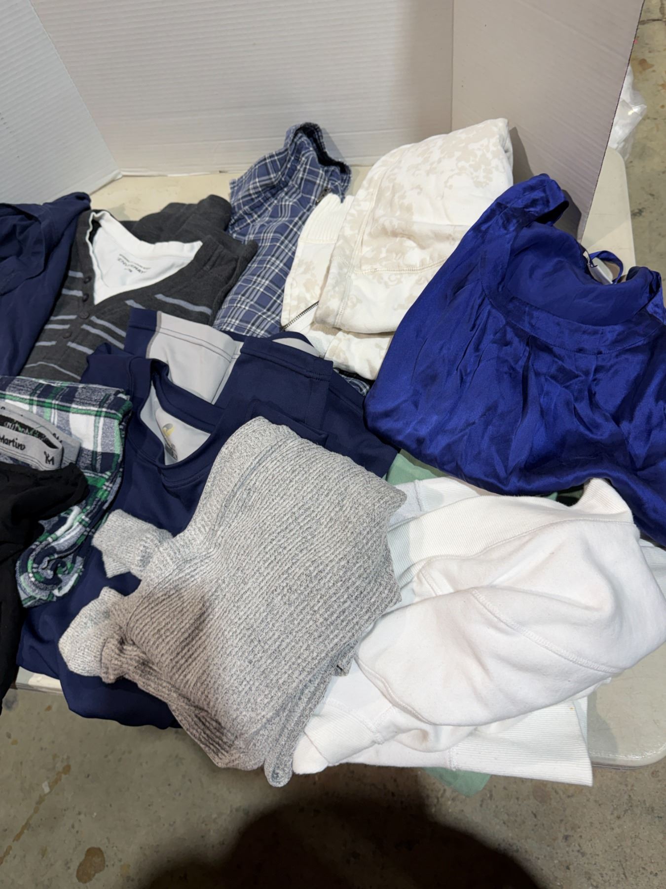 Extra Clothes Image Assortment of clothing size large/extra large