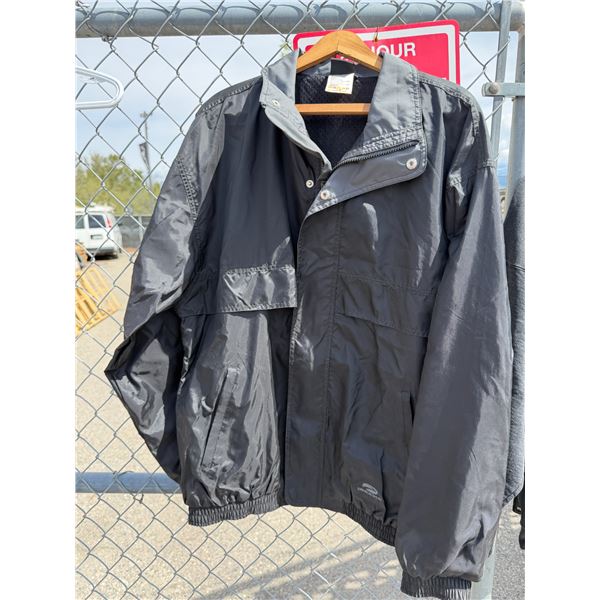 Brooks large jacket