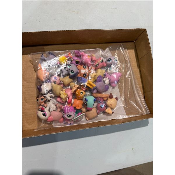 Little pet  shop toys