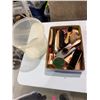 Image 1 : Shoe care items