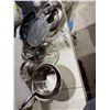 Image 1 : Pots and pans
