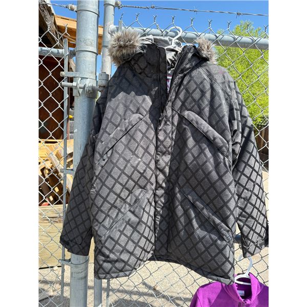 Burton dry ride coat size XL?