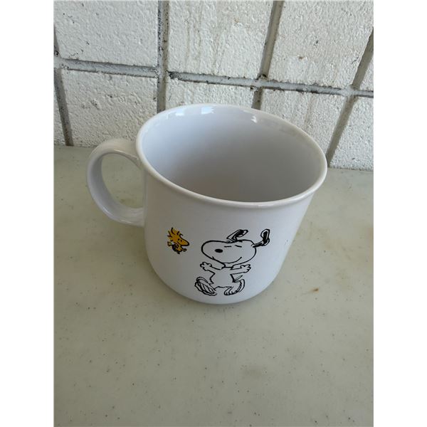 Snoopy and Woodstock mug