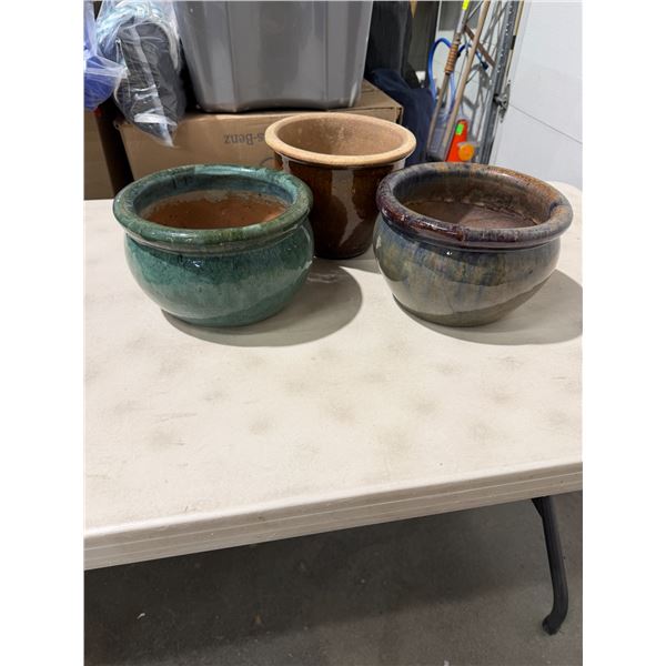 Three planter pots