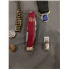 Image 5 : Assorted lot - tie, army knife & buttons