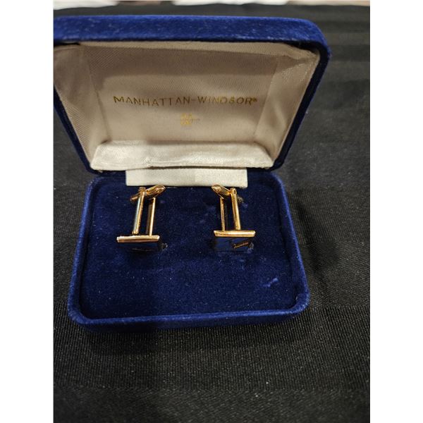 Cuff links