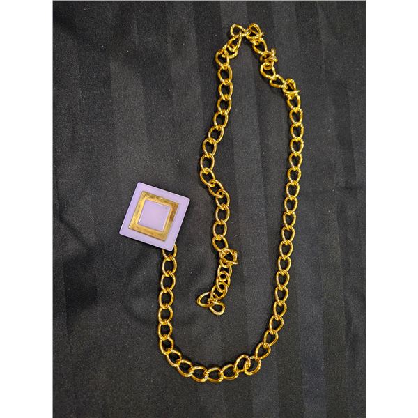 Chain and pin