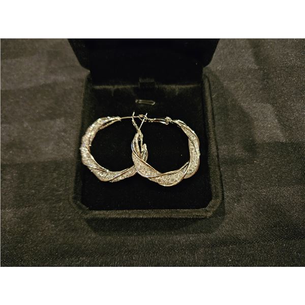 33.0mm Platinum plated twisted hoop earrings