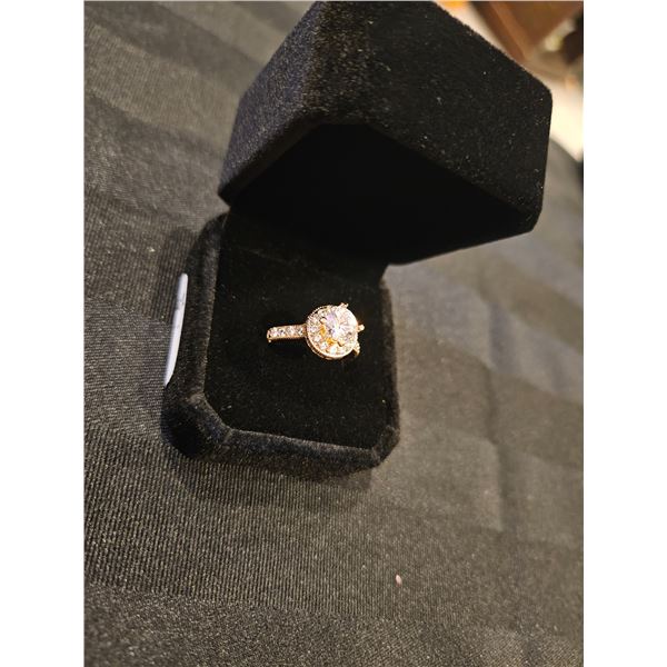 1.0ct Luxury ring Size 8