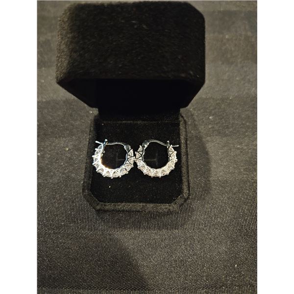 2.2ctw Huggie earrings