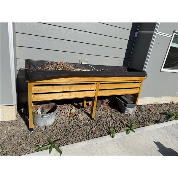 Raised garden bed 6ft long 19" wide 32" tall