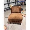 Image 2 : Bernhardt Accent chair