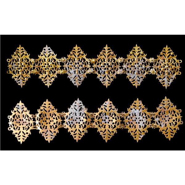 Six-link section of an exceptionally ornate gold belt, 106.72 grams total, fineness 21K, ex-Maravill