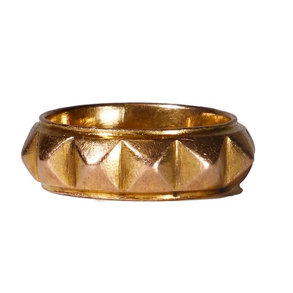 Small gold ring with pyramid pattern, 4.62 grams, size 4, approx. 12K, ex-1715 Fleet.